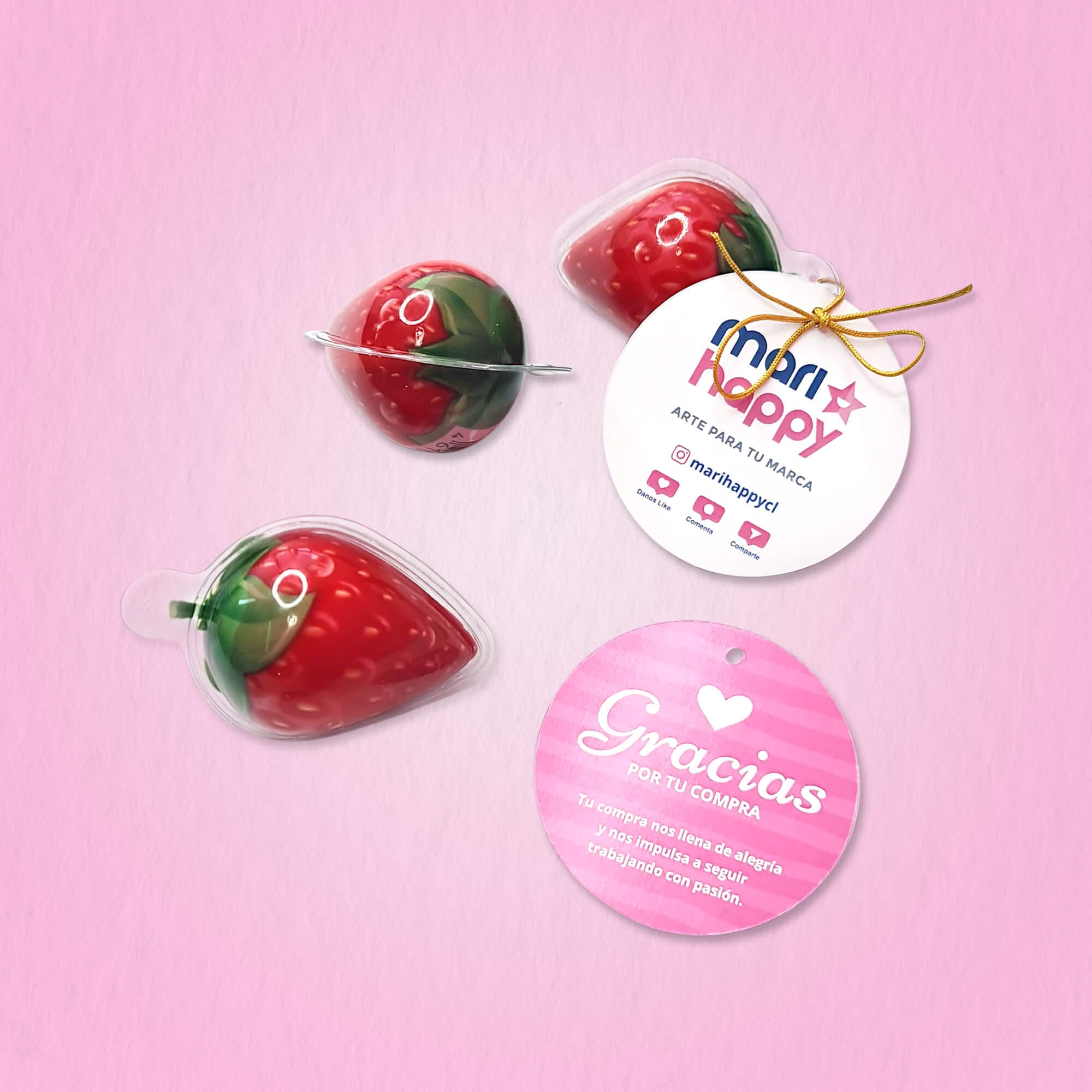 Tarjeta 5x5cm, ambas caras + Gomita de frutilla